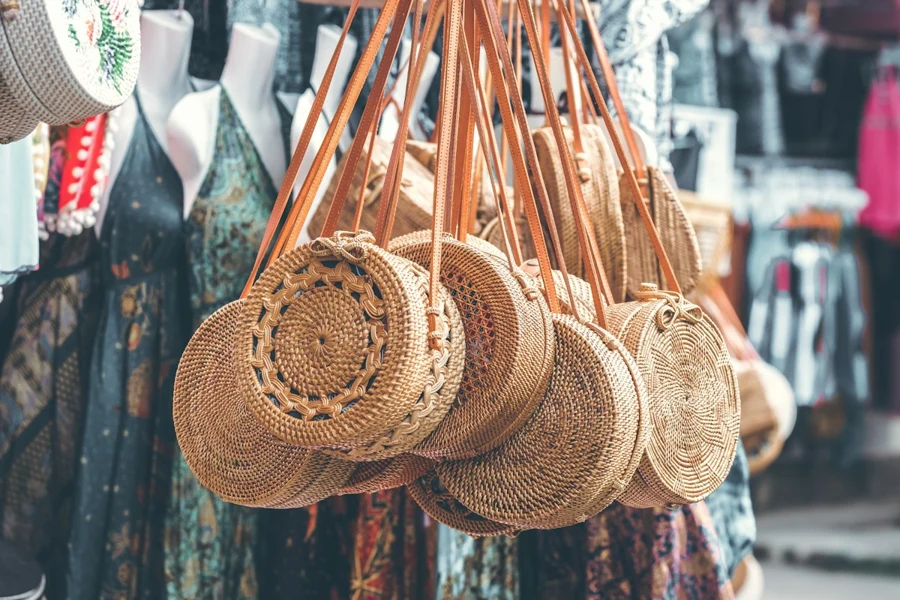Tas Anyaman Rotan